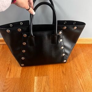 SLNGHR bag, excellent condition